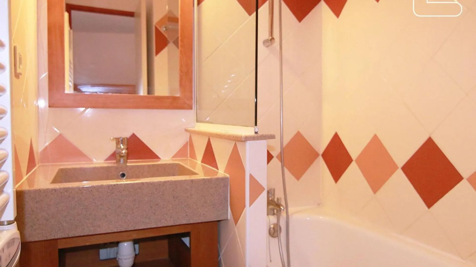 Appartement 2P, 6 Pers, Balcon Sud/Est, A 100M Des Pistes Et Commerces - L'Alpe D'Huez - Fr-1-405-351 Apartment